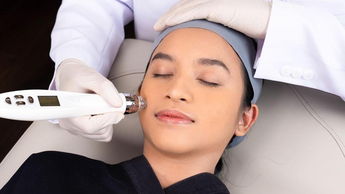 Klinik Dr. Tutuk: Solusi Kesehatan & Kecantikan yang Menyentuh Hati di Jantung Cilacap